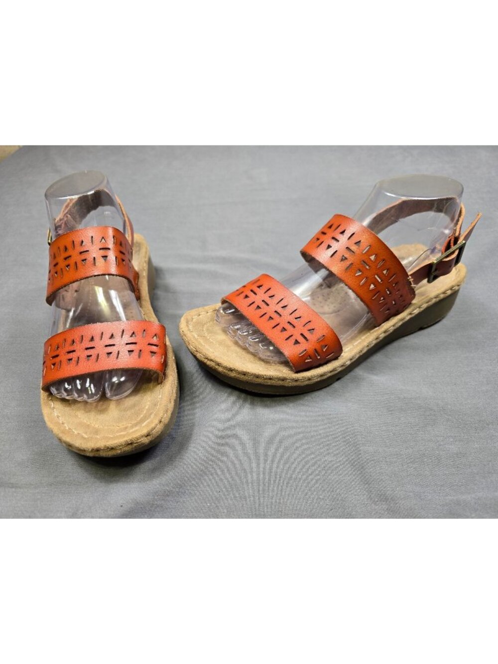Earth Spirit 8.5 Brown Open-Toe Sandals Leather Straps Buckle